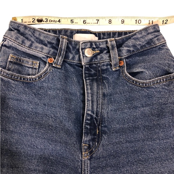 H & M Jeans Size 2 - Picture 4 of 6